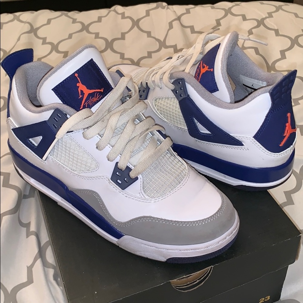 Air Jordan 4 Retro